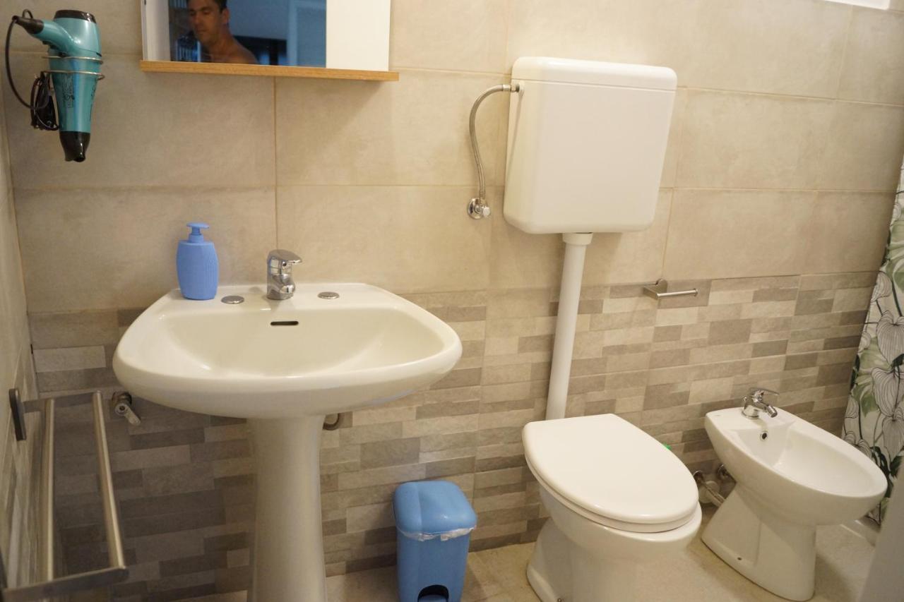 Total Sea View Grimaldi Apartment Ventimiglia Ngoại thất bức ảnh