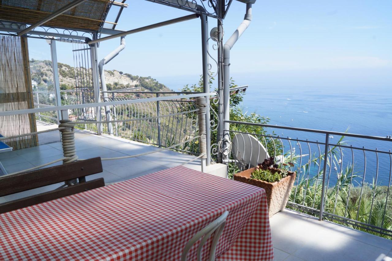 Total Sea View Grimaldi Apartment Ventimiglia Ngoại thất bức ảnh