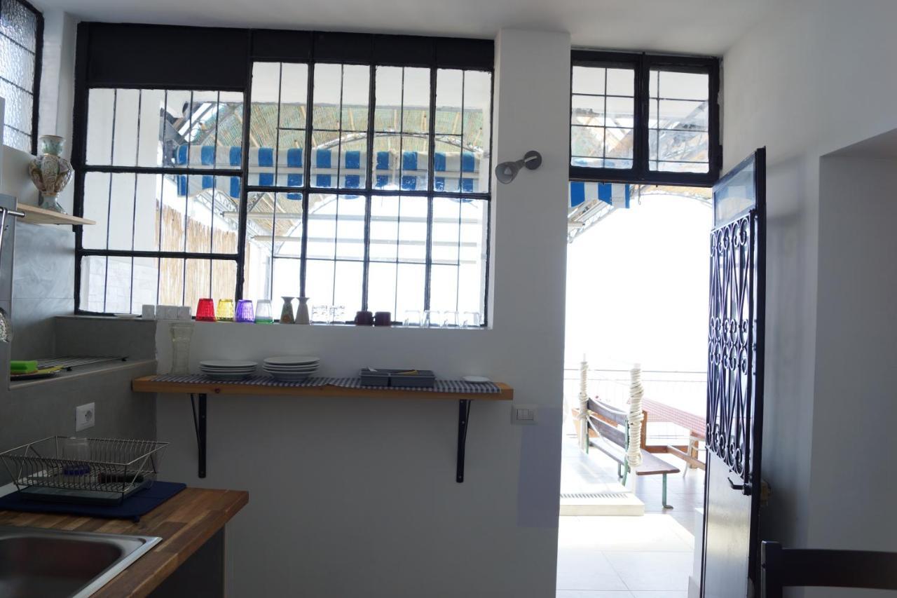 Total Sea View Grimaldi Apartment Ventimiglia Ngoại thất bức ảnh