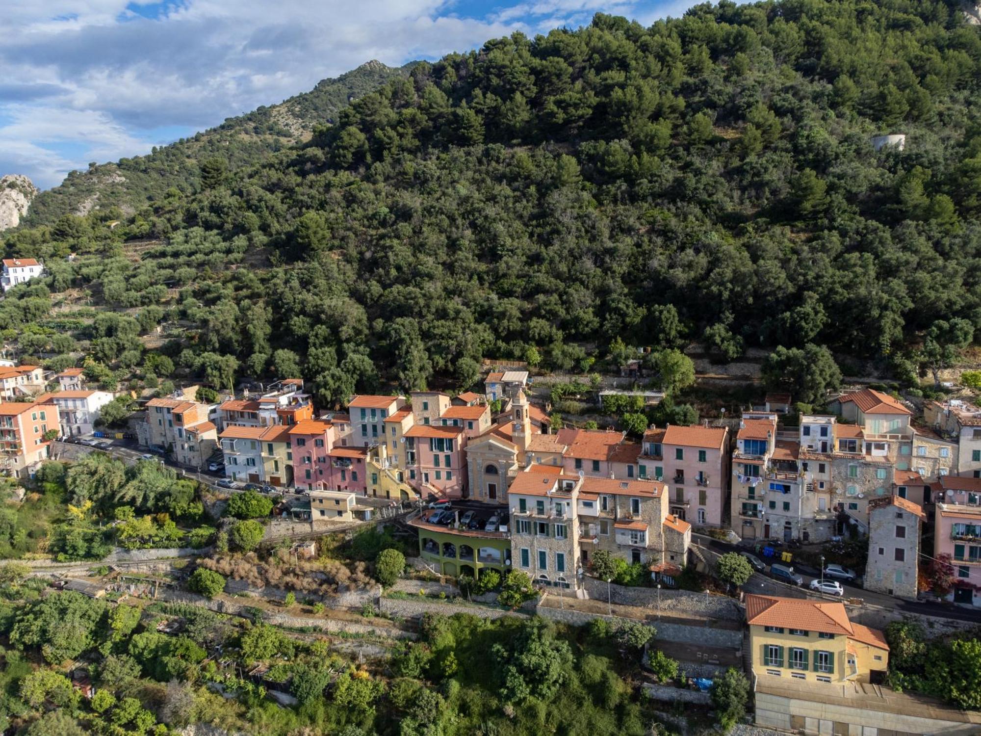 Total Sea View Grimaldi Apartment Ventimiglia Ngoại thất bức ảnh